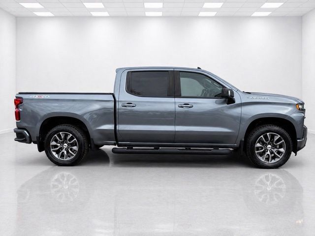 Used 2021 Chevrolet Silverado 1500 RST w/ Convenience Package II AWD/4WD image 4