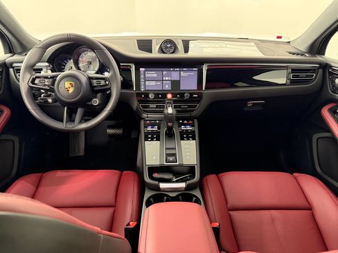 New 2026 Porsche Macan AWD/4WD image 20