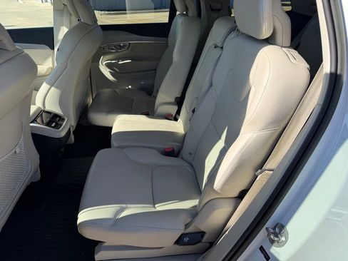 Used 2023 Volvo XC90 B5 Core w/ Protection Package image 15
