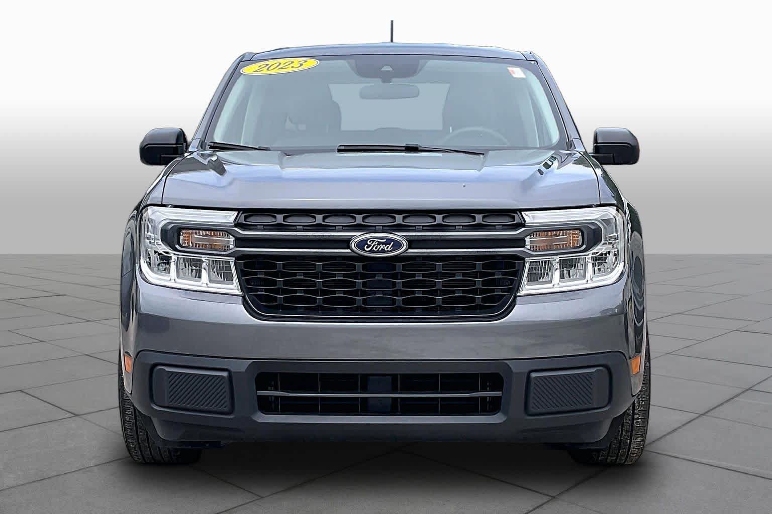 Used 2023 Ford Maverick XLT FWD image 3