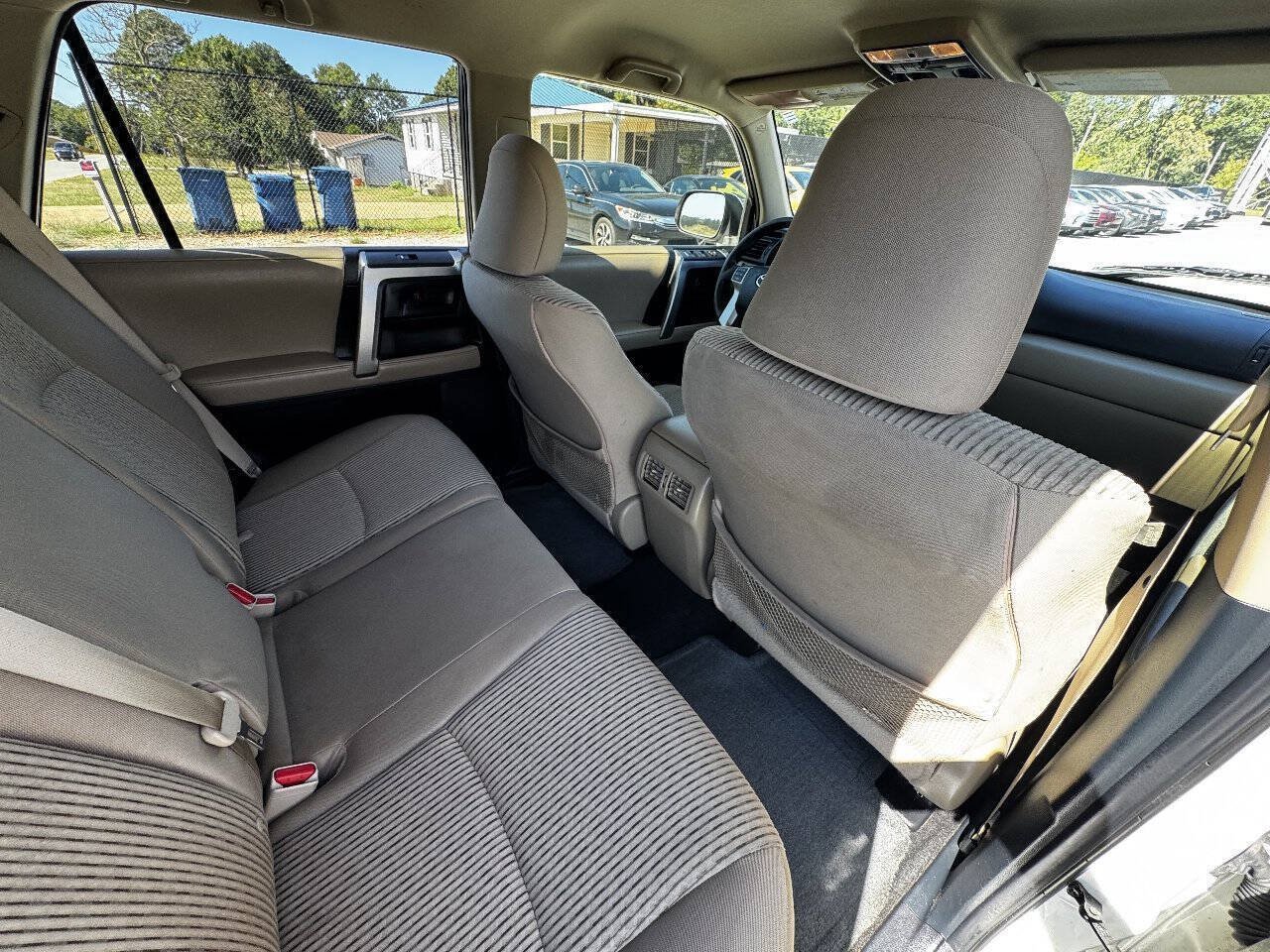 Used 2012 Toyota 4Runner SR5 RWD image 17