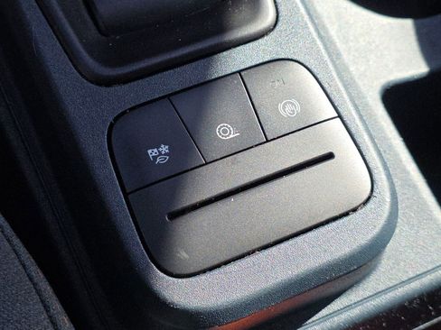 Used 2022 Ford Maverick XLT image 8