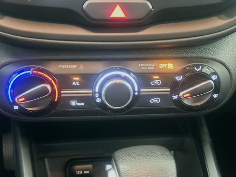 Used 2025 Kia Soul LX w/ LX Technology Package image 23