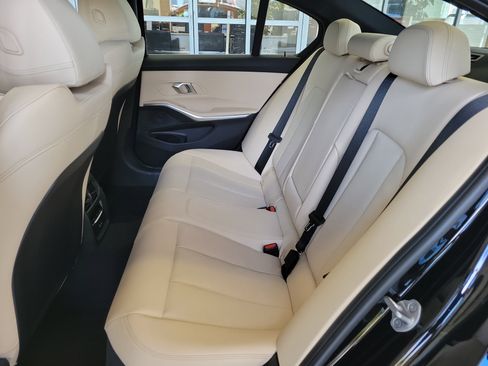 New 2026 BMW 330i xDrive Sedan w/ Convenience Package image 27