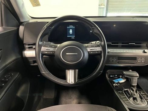Used 2024 Hyundai Kona SEL FWD image 20