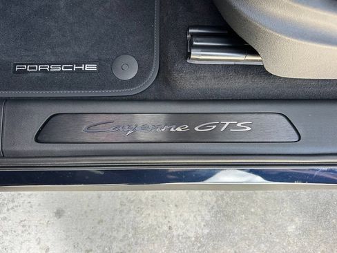 Used 2026 Porsche Cayenne GTS AWD/4WD image 21