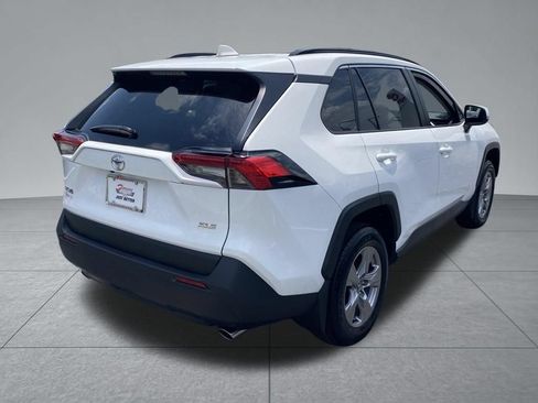 Used 2025 Toyota RAV4 XLE FWD image 16