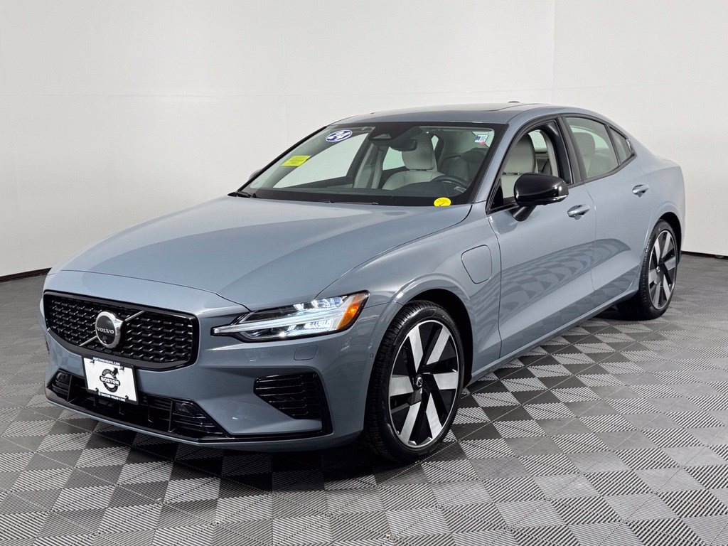 Certified 2024 Volvo S60 T8 Plus AWD/4WD image 12