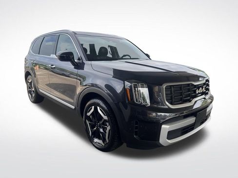 Certified 2025 Kia Telluride S AWD/4WD image 3