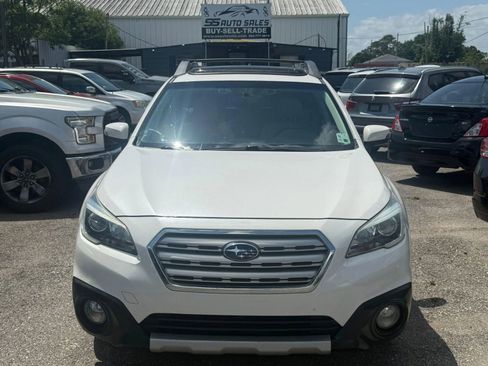 Used 2016 Subaru Outback 2.5i Limited AWD/4WD image 3