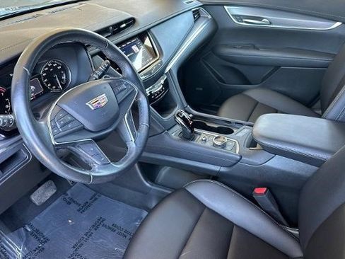 Certified 2023 Cadillac XT5 Luxury FWD image 11