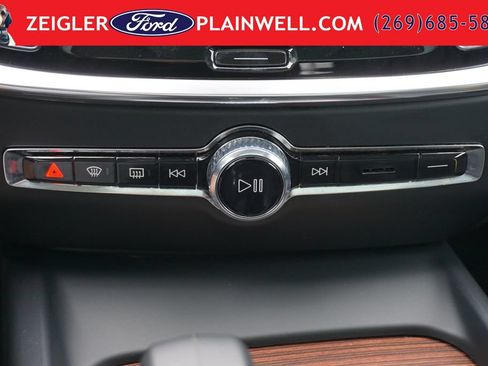 Used 2024 Volvo V60 B5 Cross Country Plus AWD/4WD image 25