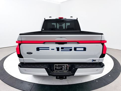 Used 2023 Ford F150 Lightning Platinum image 18