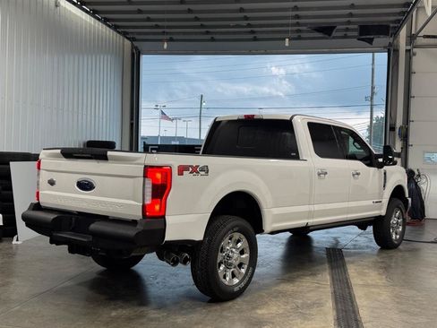 Used 2018 Ford F350 King Ranch w/ King Ranch Ultimate Package AWD/4WD image 3