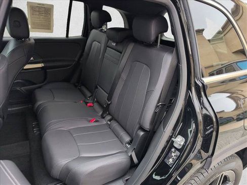 Used 2026 Mercedes-Benz GLB 250 4MATIC image 22