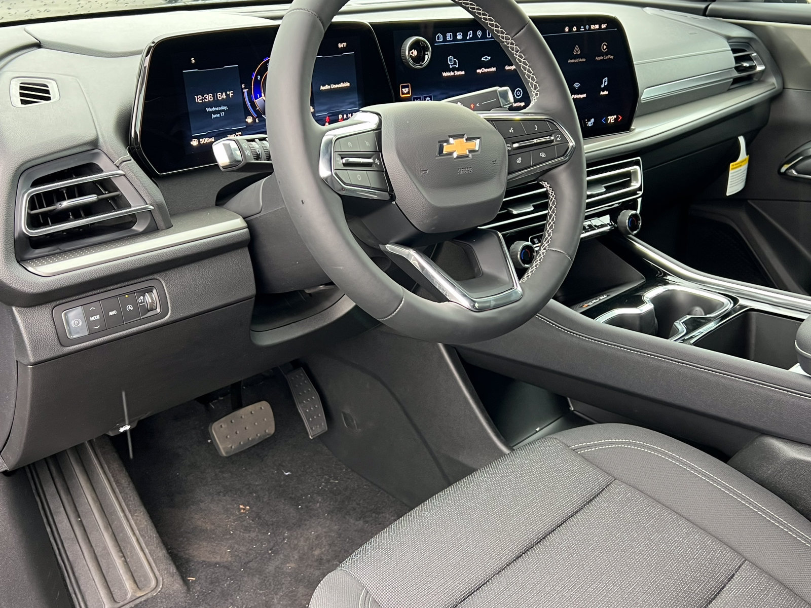 New 2026 Chevrolet Traverse LT w/ Driver Confidence Package AWD/4WD image 15