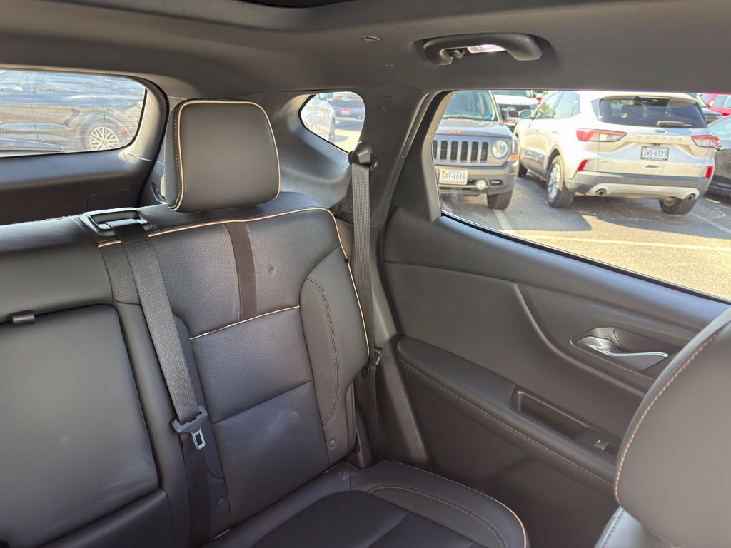 Used 2019 Chevrolet Blazer Premier w/ Sun and Wheels Package AWD/4WD image 13