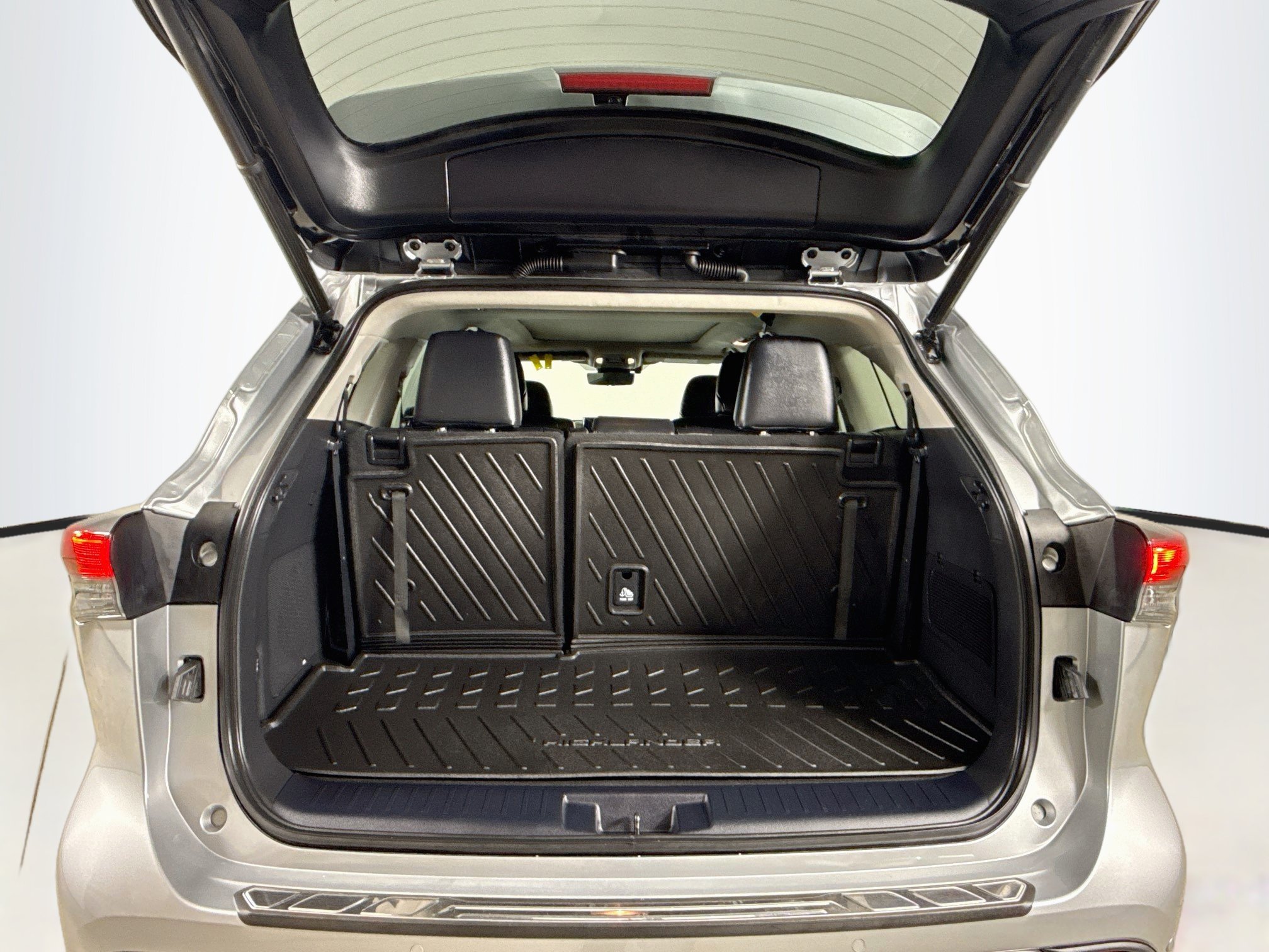 Used 2022 Toyota Highlander Limited AWD/4WD image 28