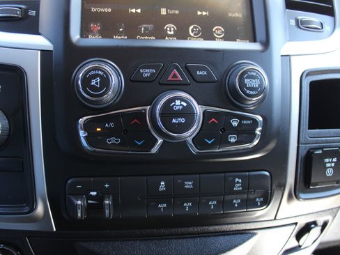 Used 2017 RAM 2500 Big Horn AWD/4WD image 27