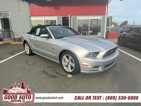 Used 2014 Ford Mustang GT Premium image 11