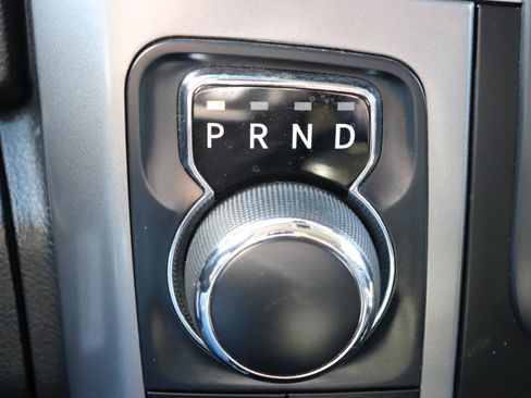 Used 2024 RAM 1500 Classic SLT AWD/4WD image 30