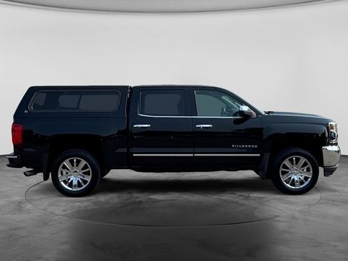 Used 2018 Chevrolet Silverado 1500 LTZ w/ Sport Package AWD/4WD image 11