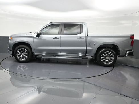 Used 2025 Chevrolet Silverado 1500 LT RWD image 2