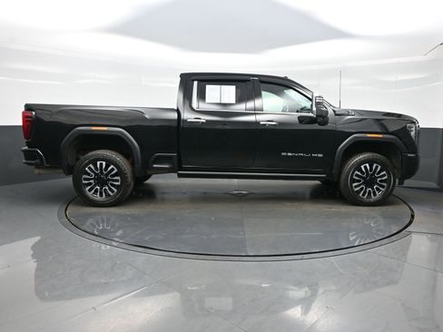 Used 2024 GMC Sierra 2500 Denali Ultimate AWD/4WD image 10