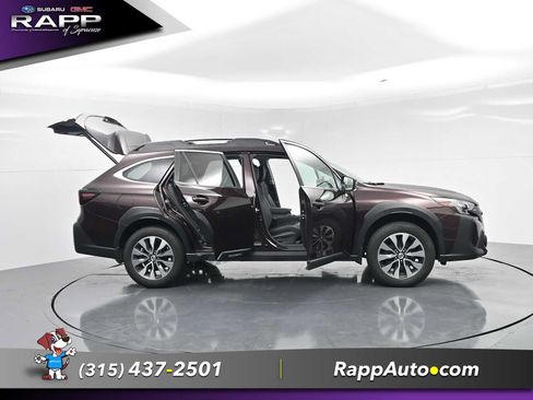 Used 2025 Subaru Outback Limited AWD/4WD image 29