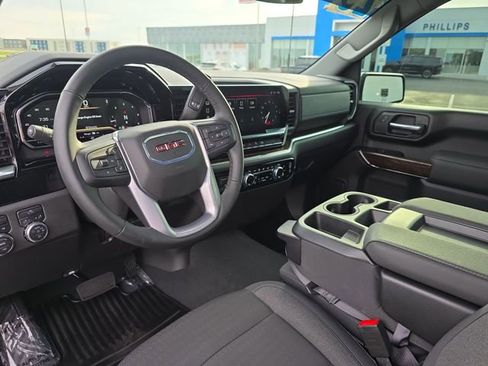 Certified 2025 GMC Sierra 3500 SLE w/ SLE Convenience Package AWD/4WD image 15