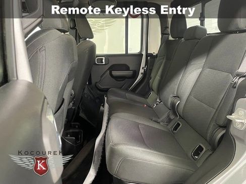 Used 2020 Jeep Gladiator Sport w/ Quick Order Package 24S image 21