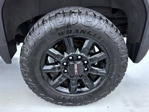 Used 2024 GMC Sierra 2500 AT4 w/ AT4 Premium Plus Package AWD/4WD image 24