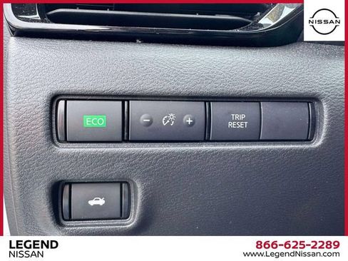 Certified 2023 Nissan Sentra SV FWD image 19
