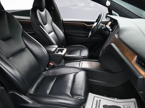 Used 2020 Tesla Model X Long Range image 35