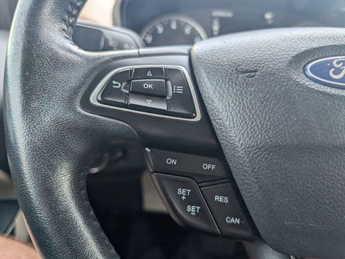 Used 2020 Ford EcoSport Titanium FWD image 16