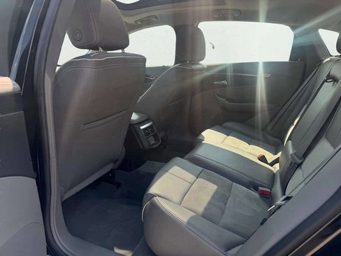 Used 2015 Chevrolet Impala LT image 14