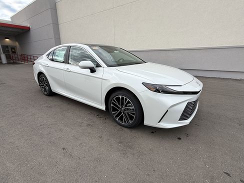 New 2026 Toyota Camry XLE AWD/4WD image 2