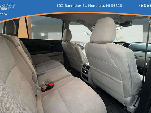 Used 2019 Honda Pilot EX image 16