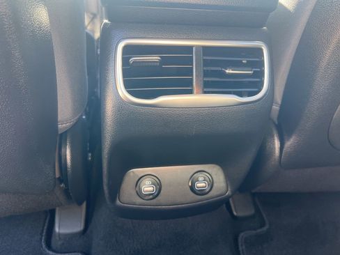 Used 2023 Hyundai Santa Fe SE image 48