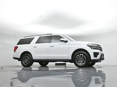 Certified 2024 Ford Expedition Max XLT image 54