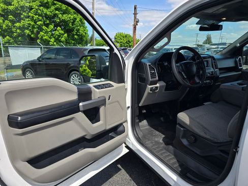 Used 2016 Ford F150 XLT w/ Trailer Tow Package AWD/4WD image 18