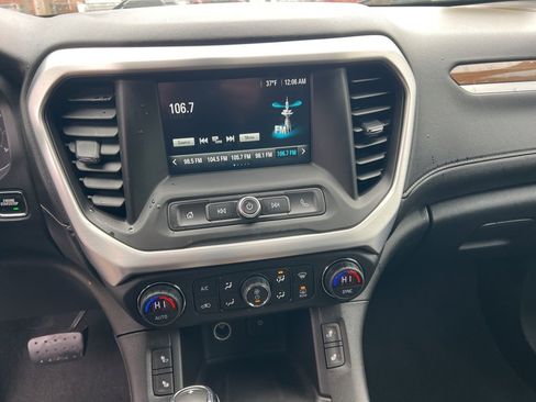 Used 2019 GMC Acadia SLE image 19