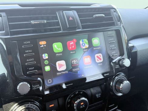 Used 2022 Toyota 4Runner TRD Off-Road image 4