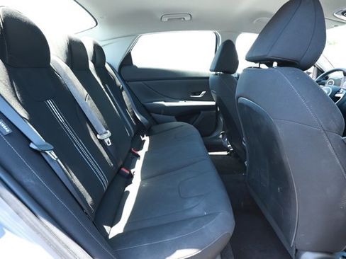 Used 2024 Hyundai Elantra SEL FWD image 26