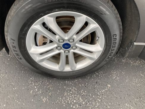 Used 2019 Ford Edge SEL w/ Equipment Group 201A image 37