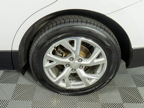 Used 2018 Chevrolet Equinox Premier image 27