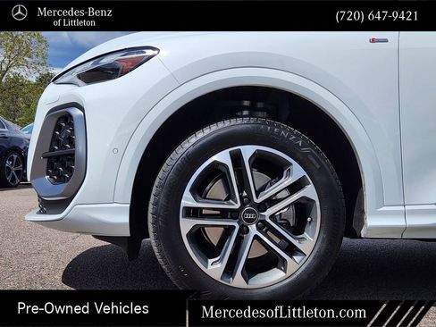 Used 2025 Audi Q5 Premium AWD/4WD image 9