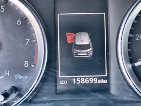 Used 2017 Toyota Highlander XLE image 19