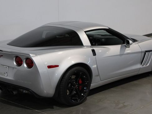 Used 2013 Chevrolet Corvette Grand Sport w/ 2LT Preferred Equipment Group RWD image 17