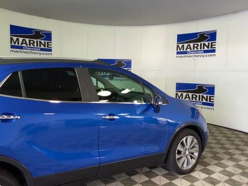 Used 2018 Buick Encore Preferred FWD image 2